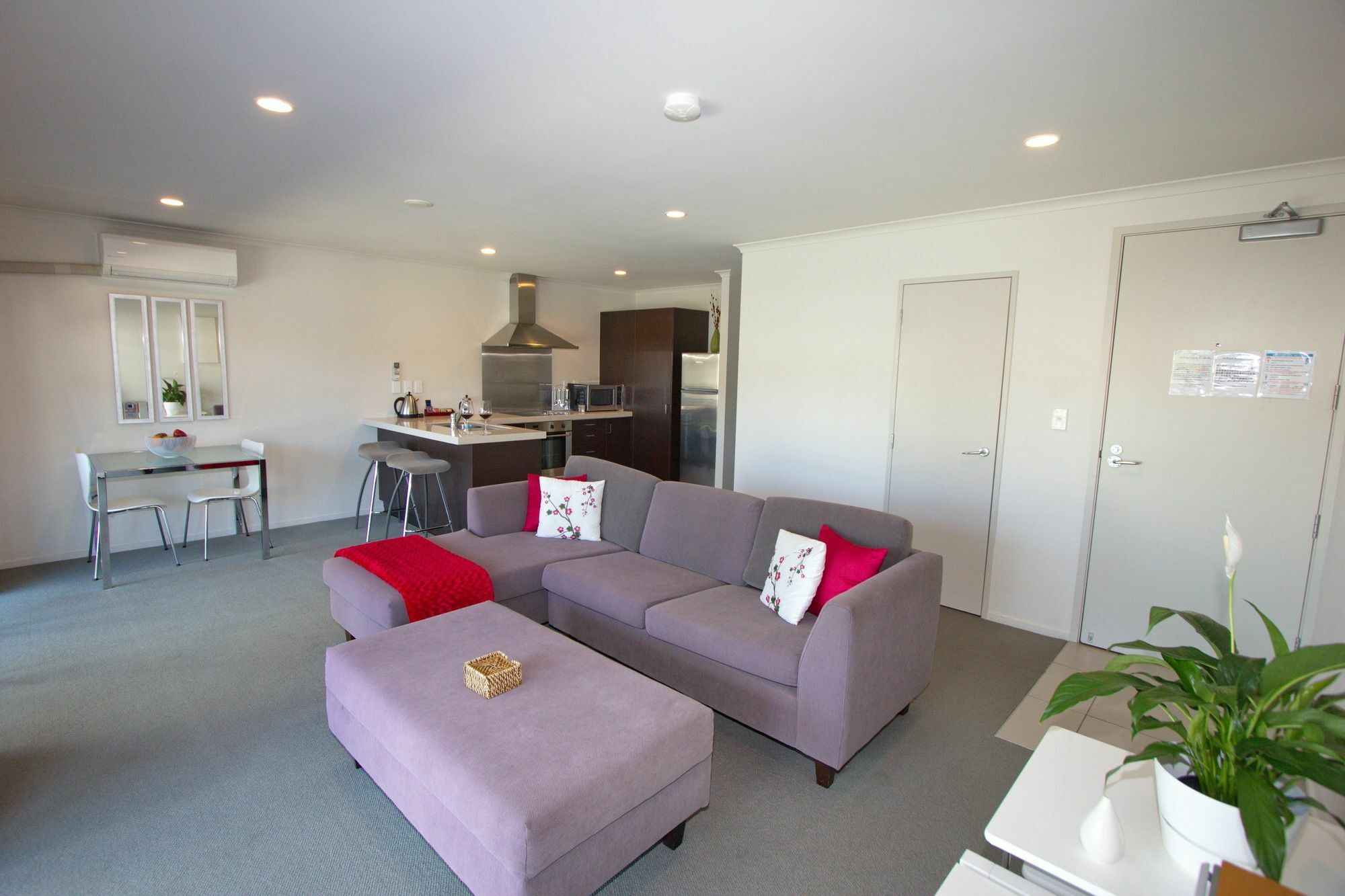 Marina Park Apartments 怀蒂昂格 外观 照片